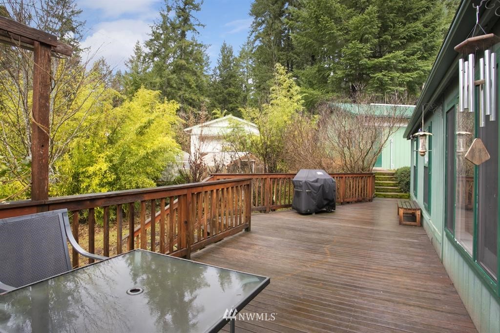 9986 Fairview Lake Road Southwest Port Orchard, WA 98367 - Photo 4 of 30 Gallery Image 4