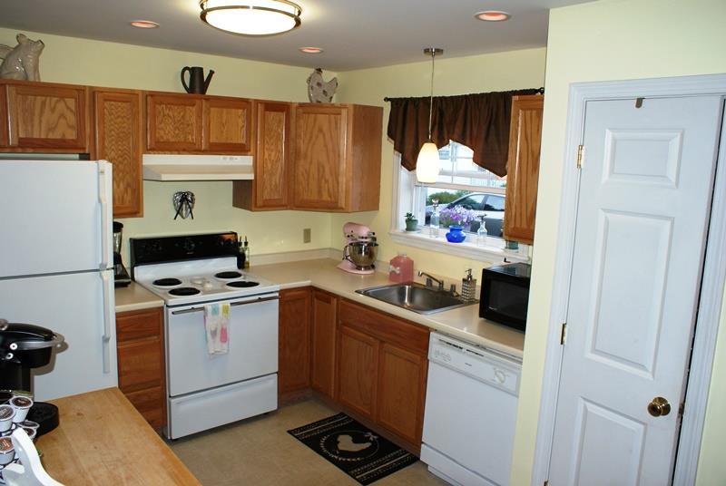 240 Barnstable Road, Unit 6 South Portland, ME 04106 - Photo 10 of 24 Photo