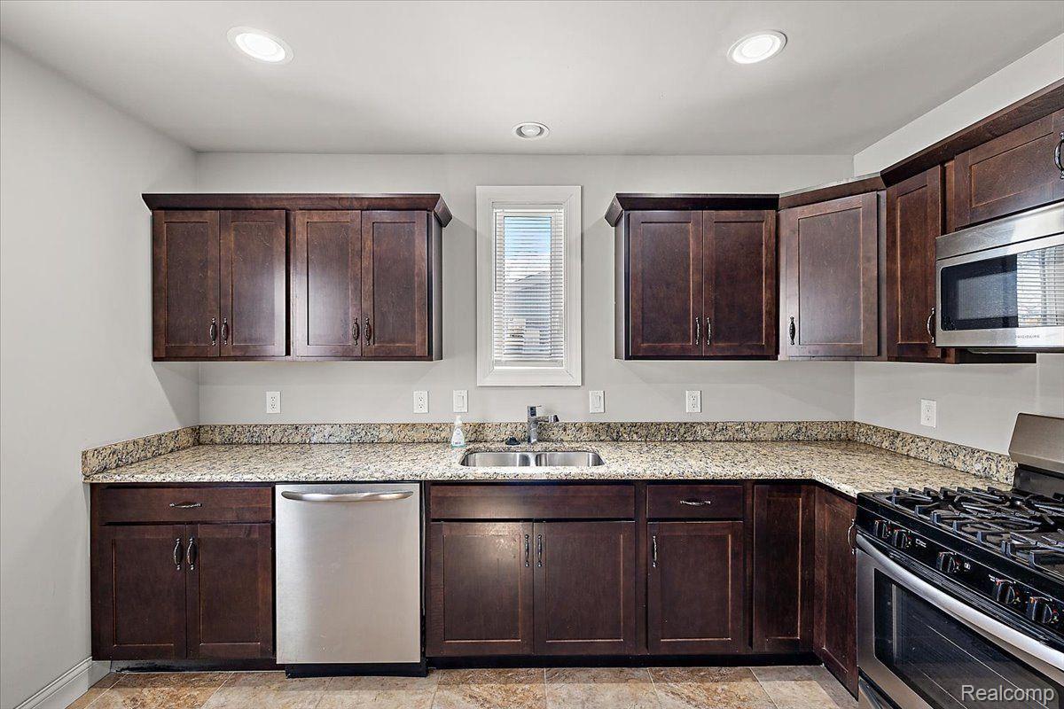 16844 Inverness Street Detroit, MI 48221 - Photo 12 of 33 Gallery Image 12
