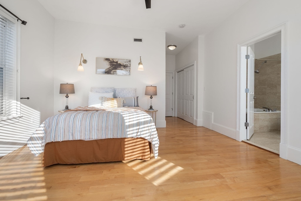 714 East 4th Street, Unit 3 Boston, MA 02127 - Photo 9 of 20