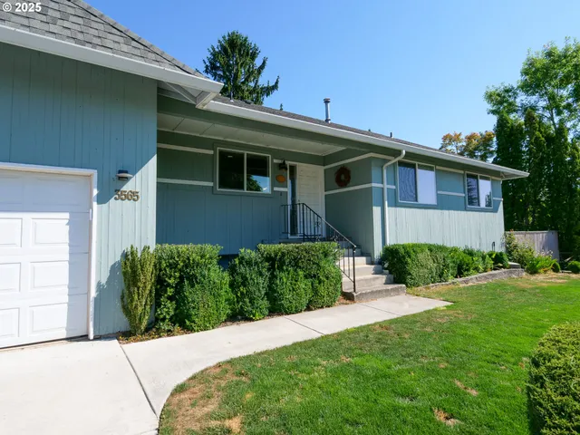 $575,000 | 3565 Southeast El Camino Drive, Gresham, OR 97080