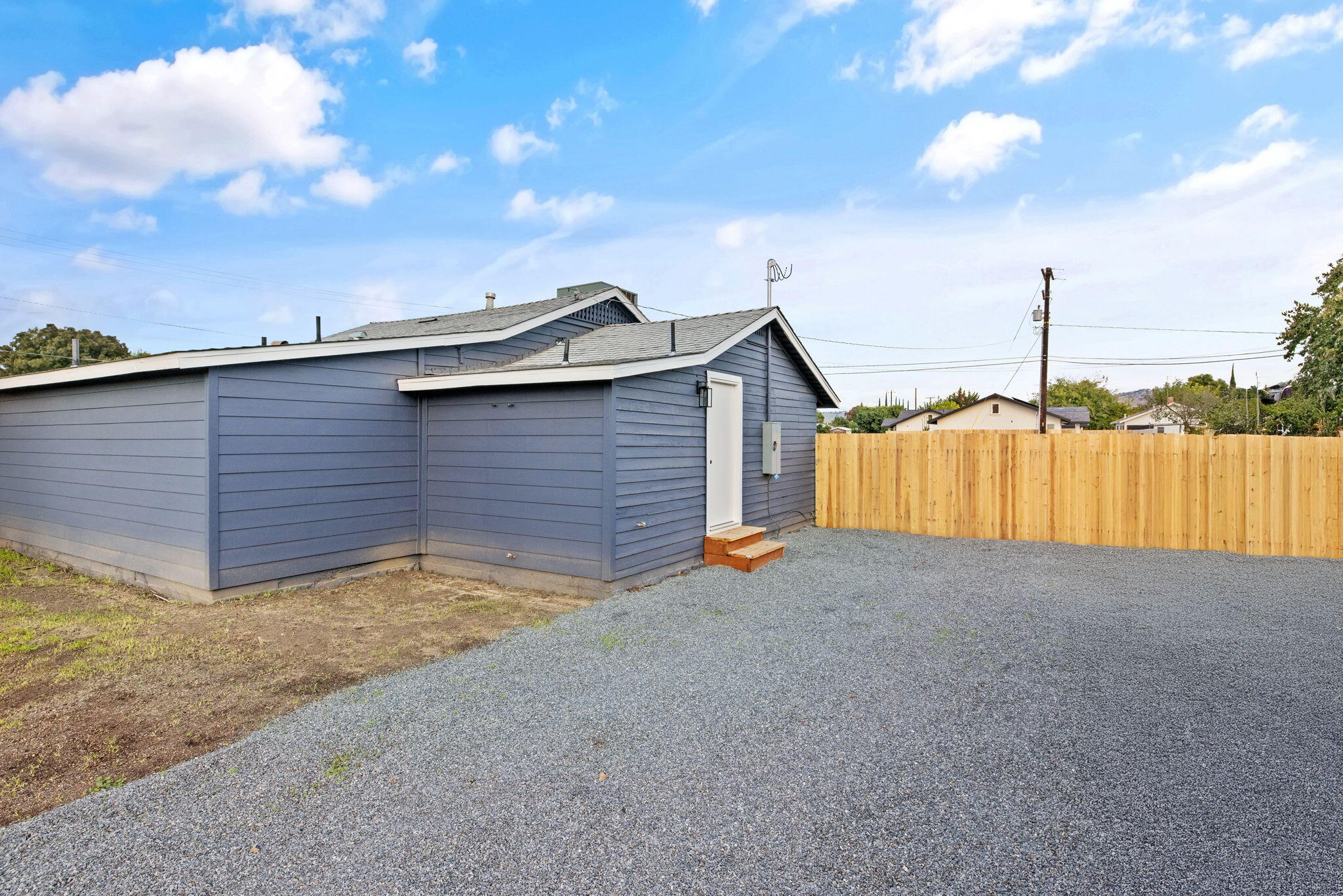 1175 West Maple Street Exeter, CA 93221 - Photo 8 of 32 8