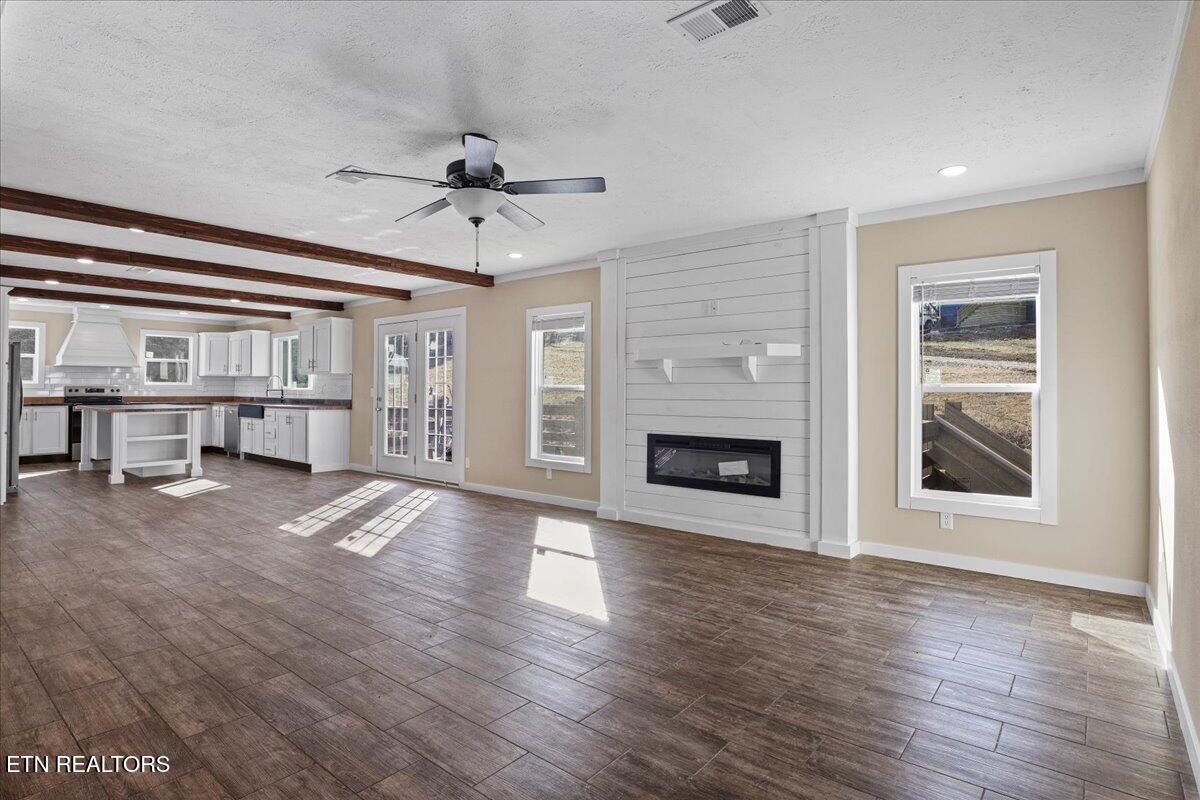 2831 Wayland Road Knoxville, TN 37914 - Photo 19 of 37 Living Room 5