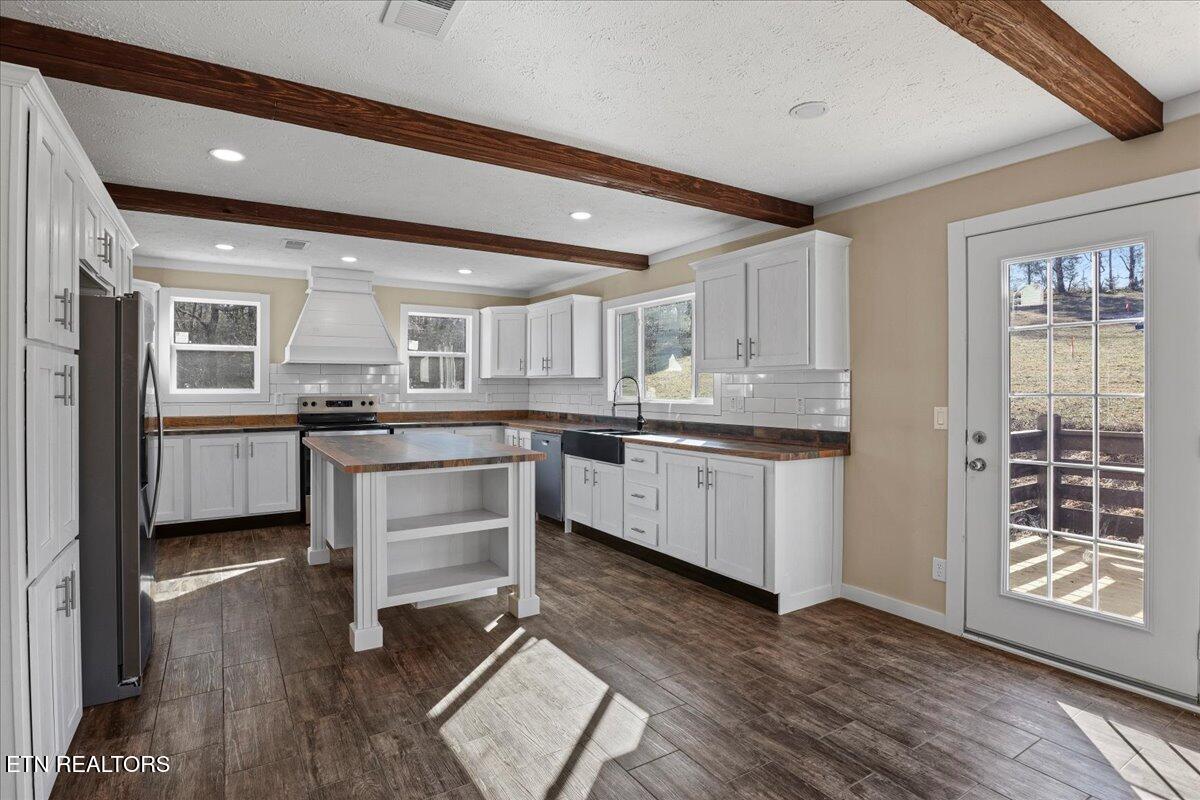 Kitchen 6