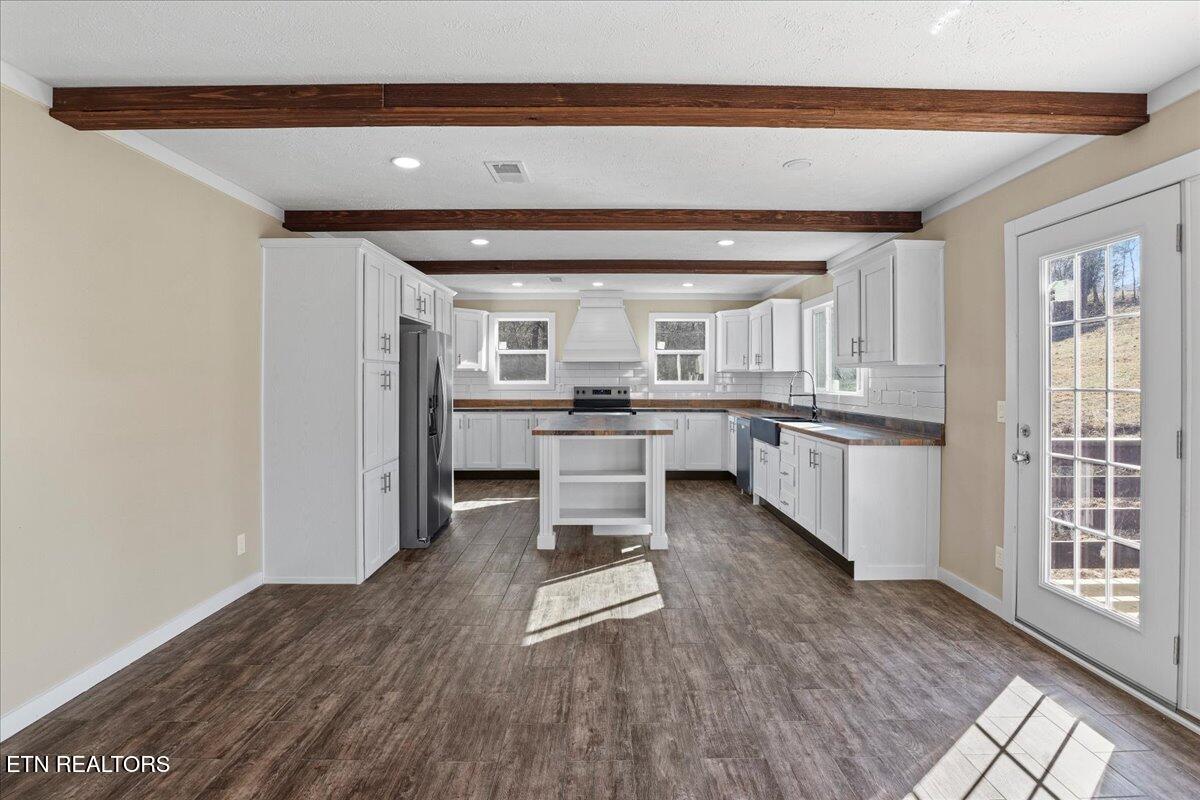2831 Wayland Road Knoxville, TN 37914 - Photo 8 of 37 Kitchen 5