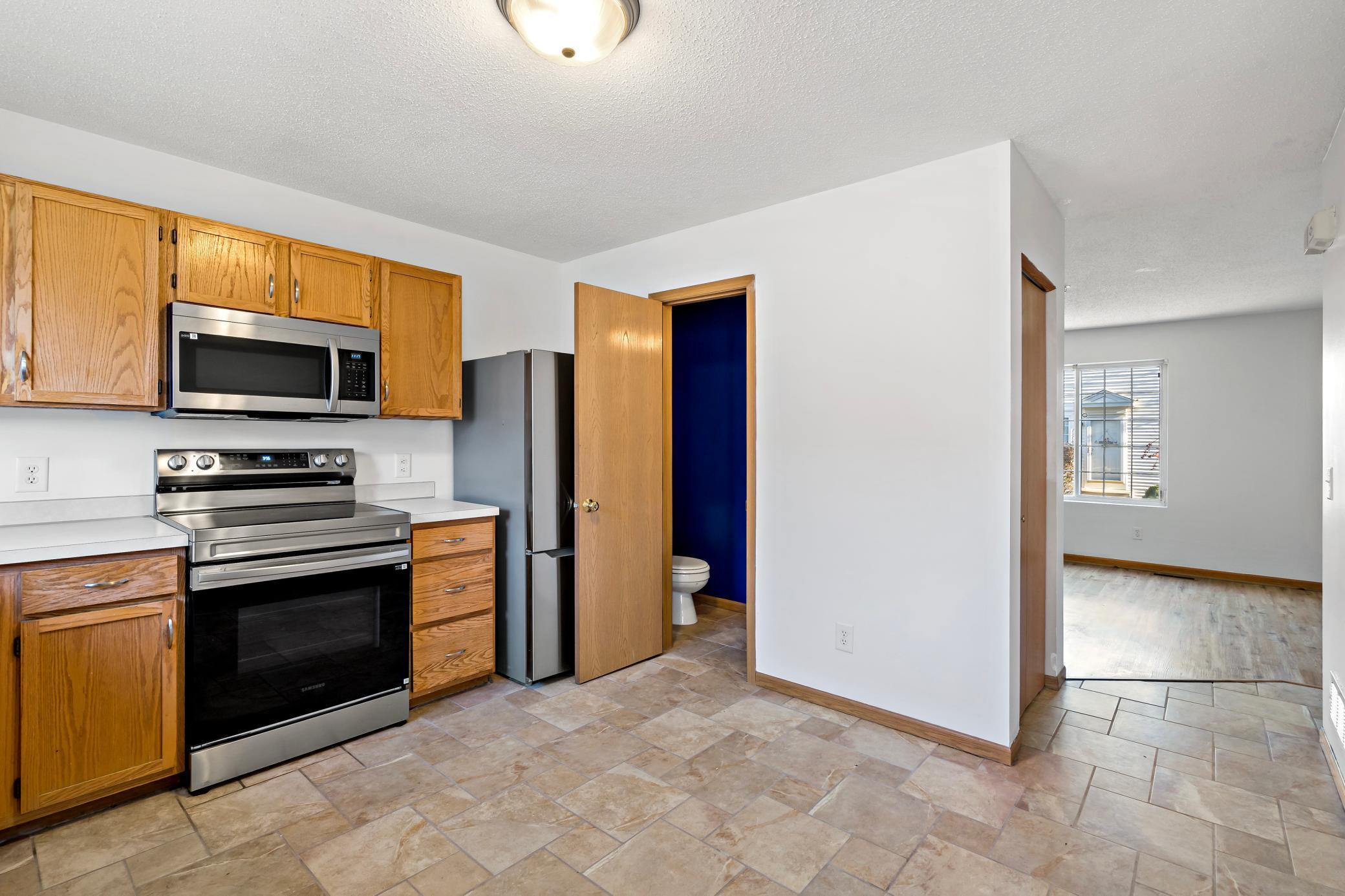 9101 Terra Verde Trail Eden Prairie, MN 55347 - Photo 12 of 29