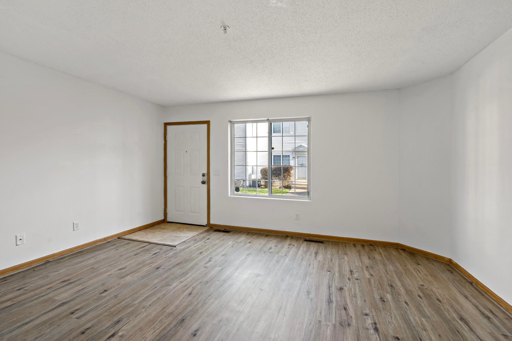 9101 Terra Verde Trail Eden Prairie, MN 55347 - Photo 6 of 29