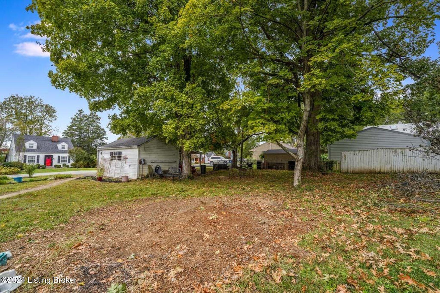 11901 Locust Road Louisville, KY 40243 - Photo 30 of 30 photo_online_035