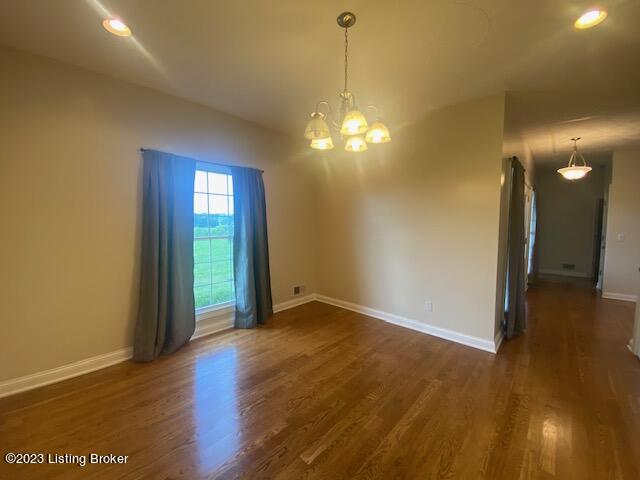 466 Tom Greer Road Bardstown, KY 40004 - Photo 8 of 56 Spacious Living Room