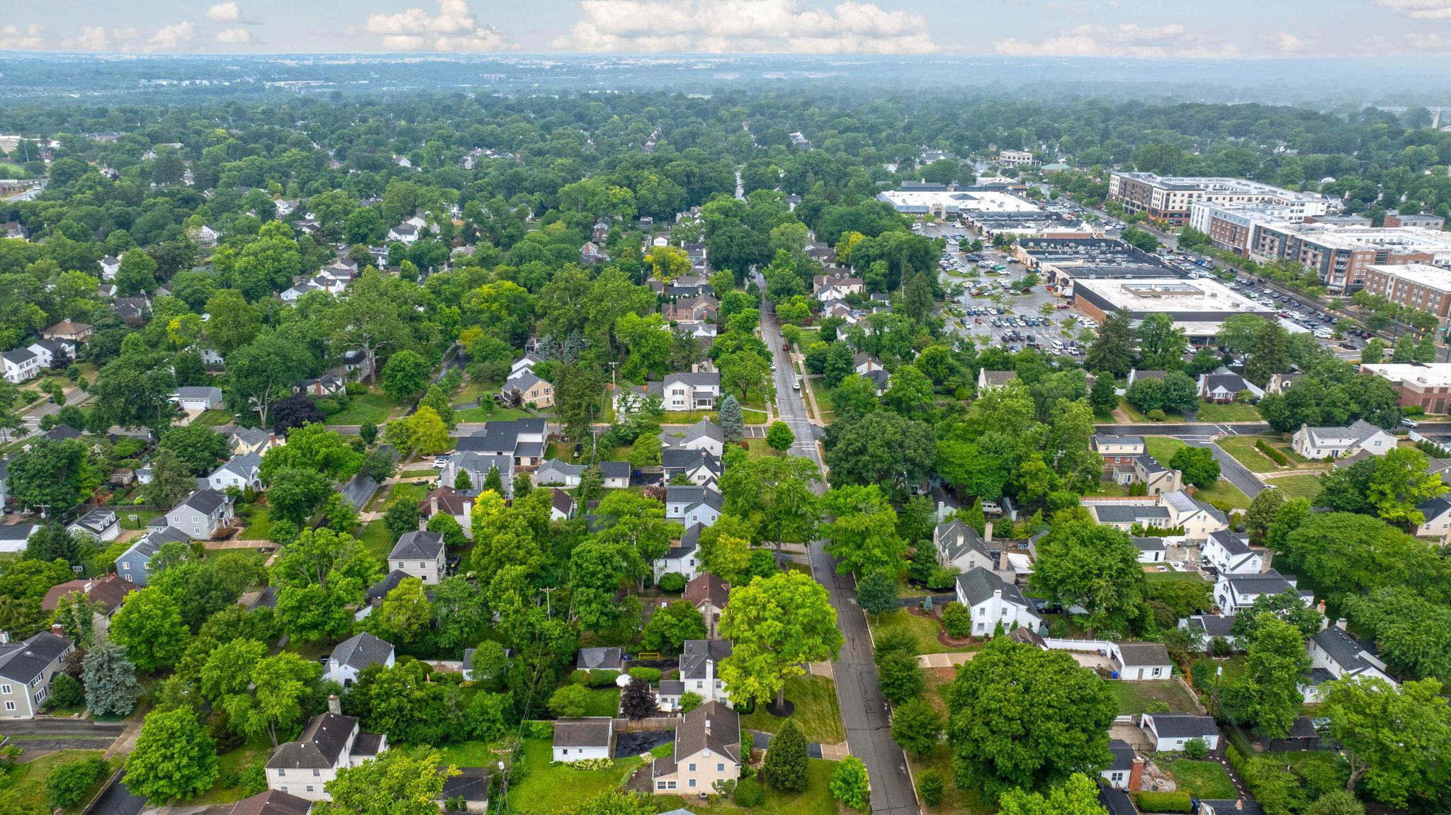 1511 Berkshire Road Columbus, OH 43221 - Photo 36 of 38 Aerial View