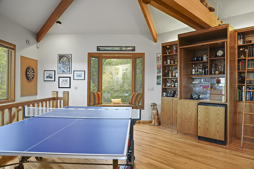 2255 Johns Peak Road Central Point, OR 97502 - Photo 19 of 36 Rec Room 2