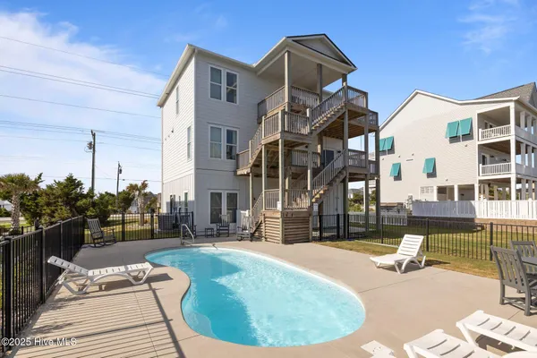 $1,645,000 | 1903 Emerald Drive, Emerald Isle, NC 28594