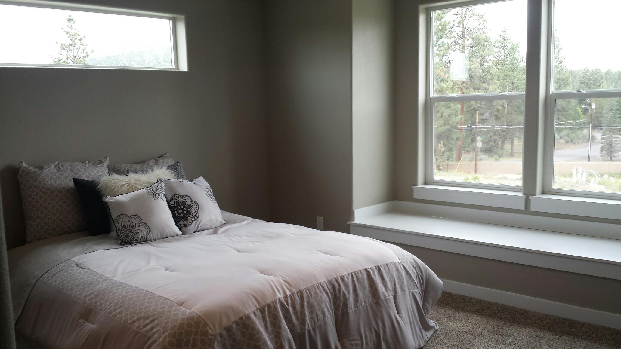 1678 McKinney Butte Road Sisters, OR 97759 - Photo 3 of 5 Jordan bedroom