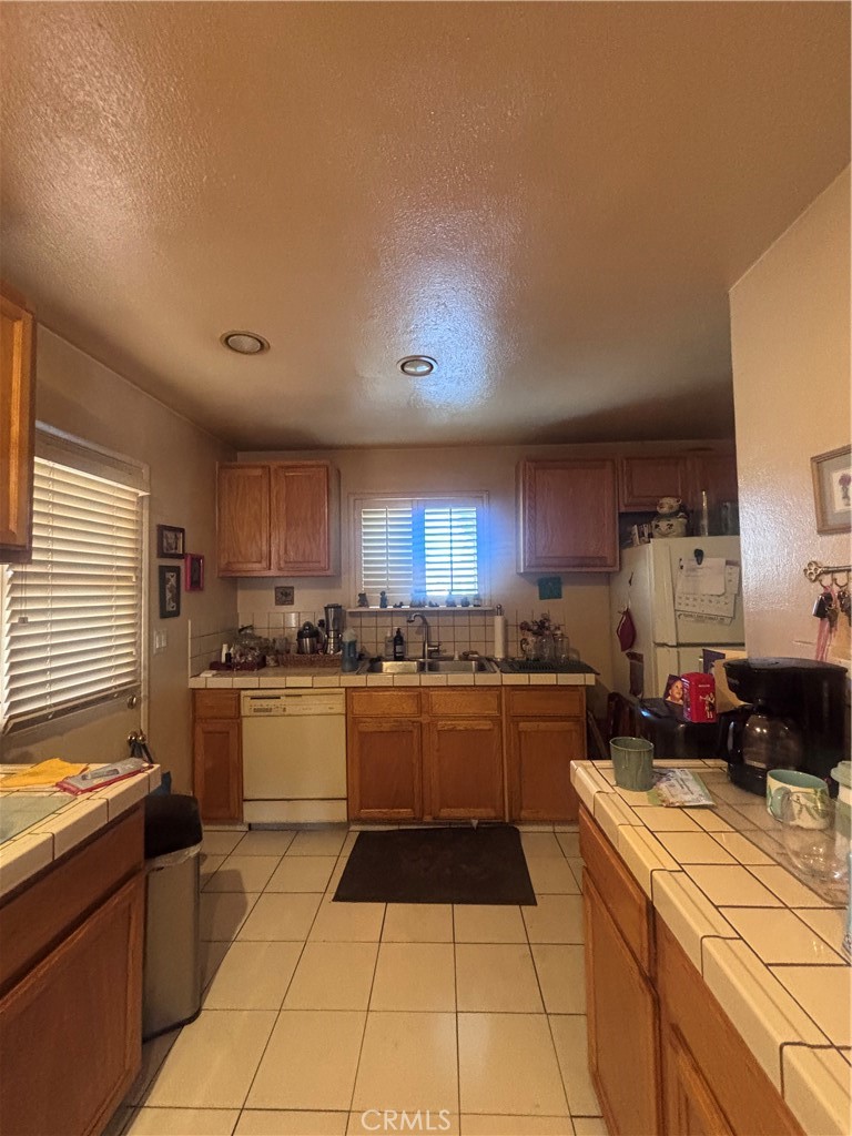 19221 Scobey Avenue Carson, CA 90746 - Photo 9 of 9
