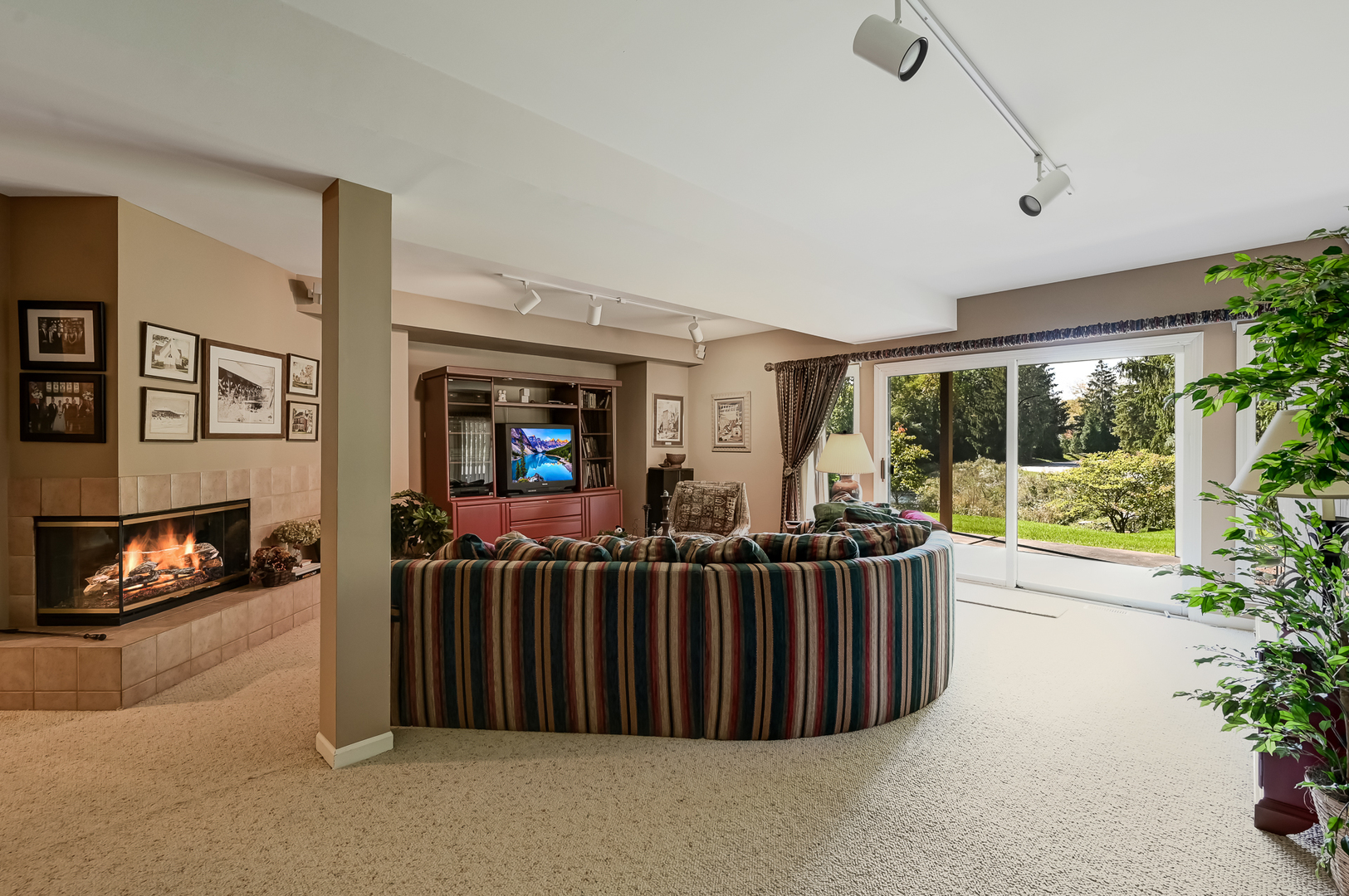 34 Pin Oak Court Burr Ridge, IL 60527 - Photo 20 of 36 Gallery Image 20