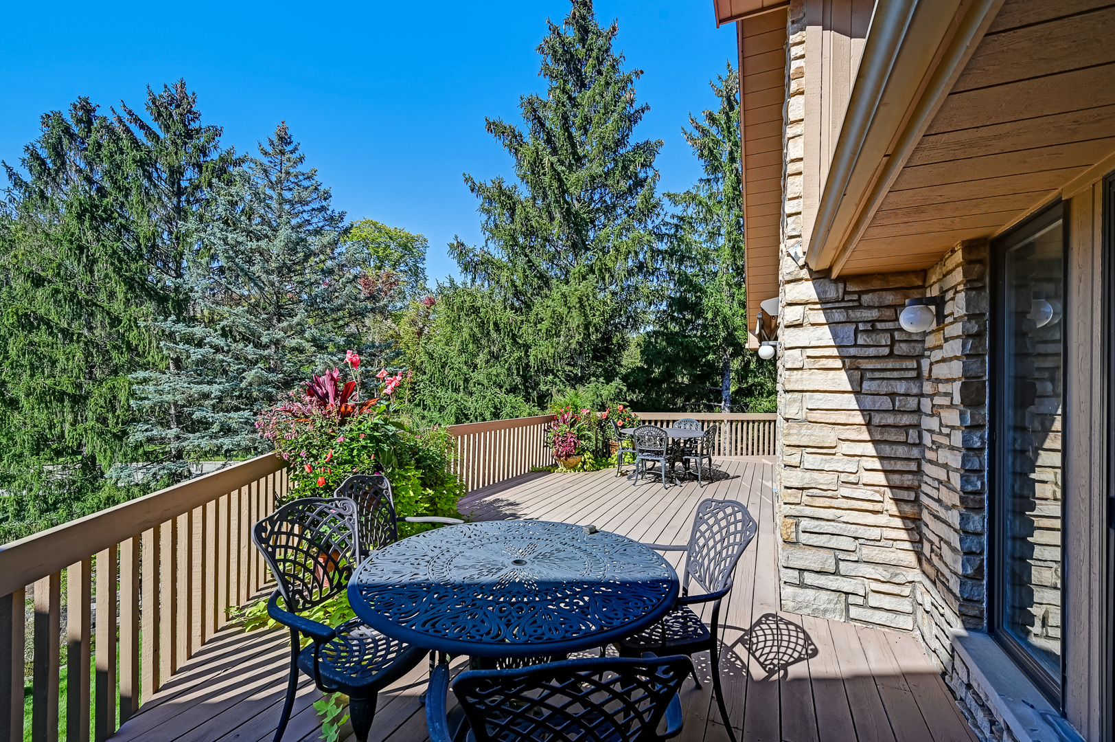 34 Pin Oak Court Burr Ridge, IL 60527 - Photo 7 of 36 Gallery Image 7