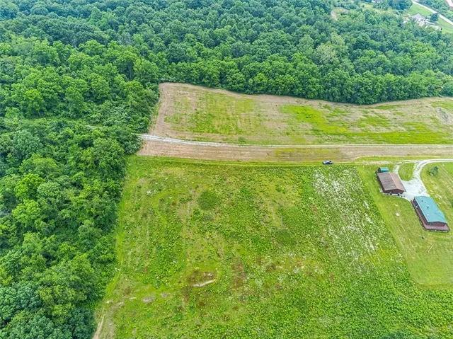 a view of a water fountain