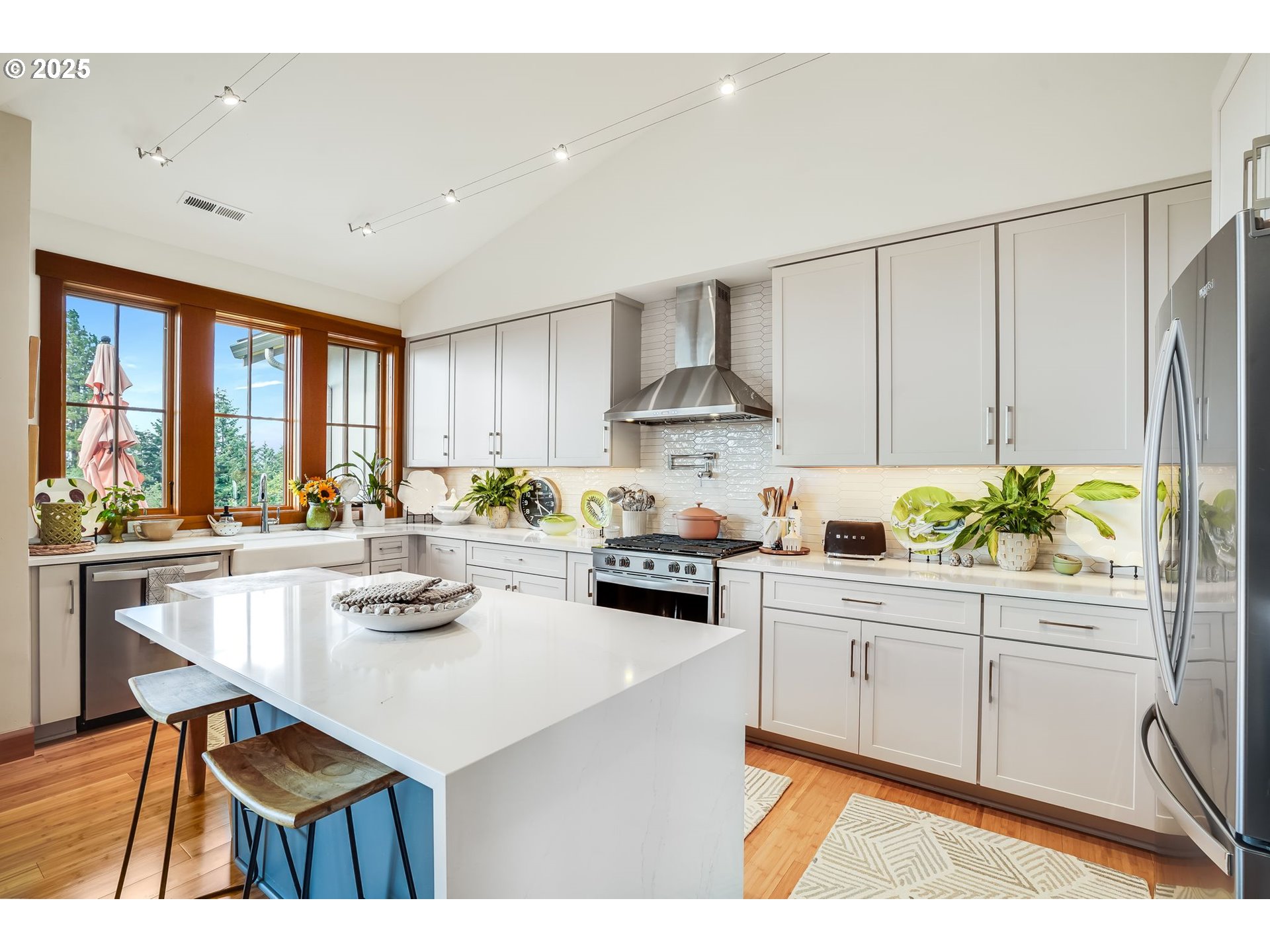 16985 South Spangler Road Beavercreek, OR 97004 - Photo 13 of 48