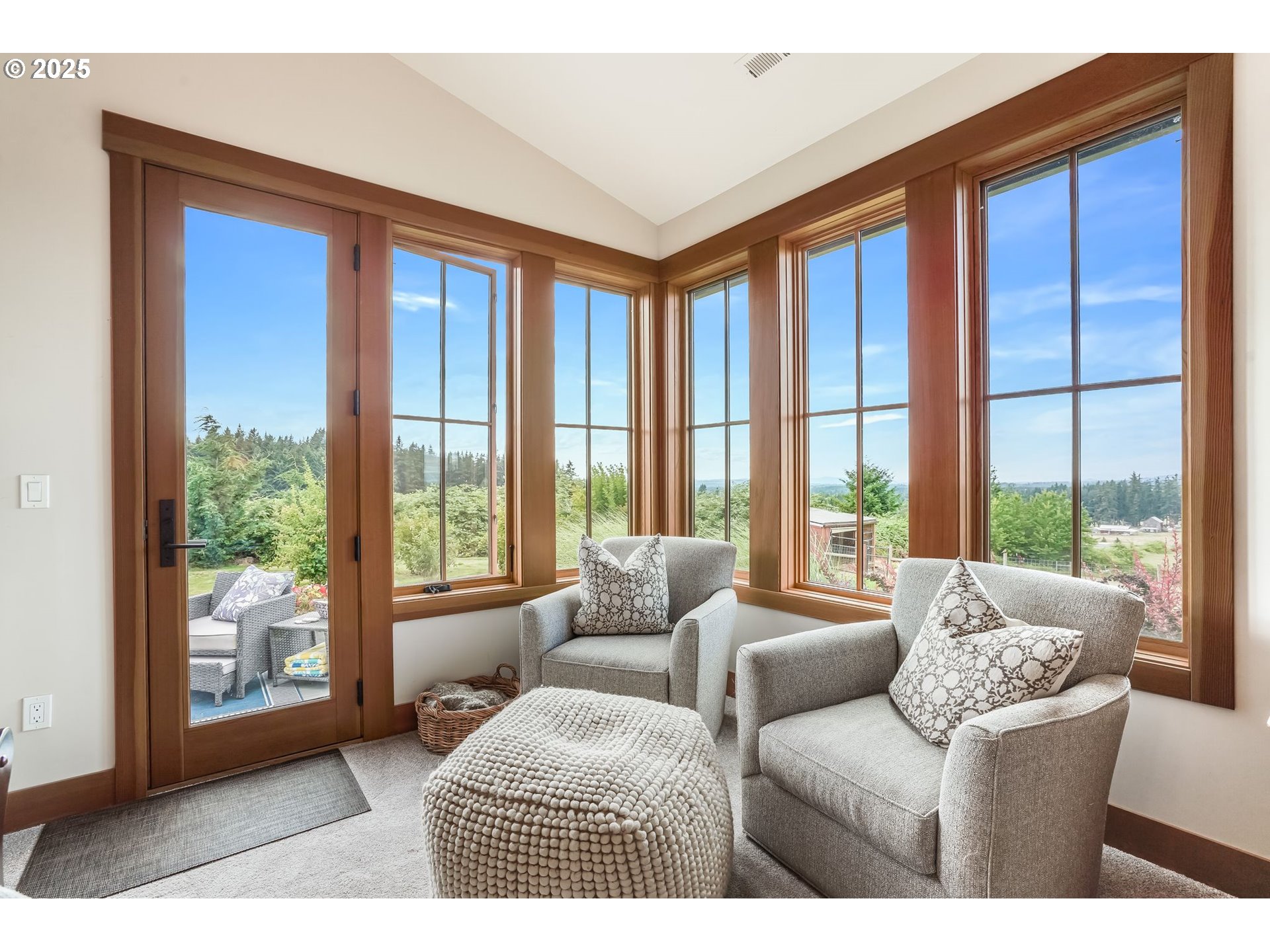 16985 South Spangler Road Beavercreek, OR 97004 - Photo 24 of 48