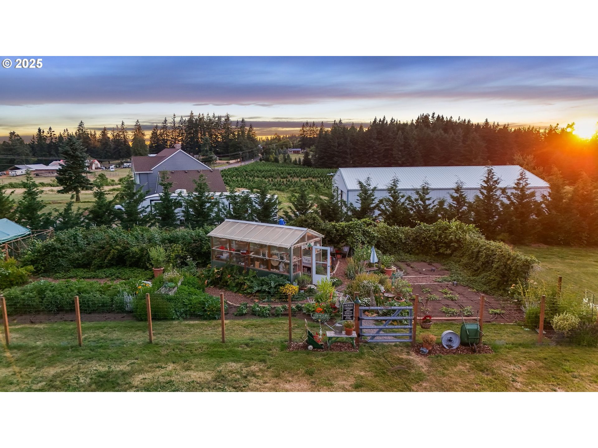 16985 South Spangler Road Beavercreek, OR 97004 - Photo 39 of 48