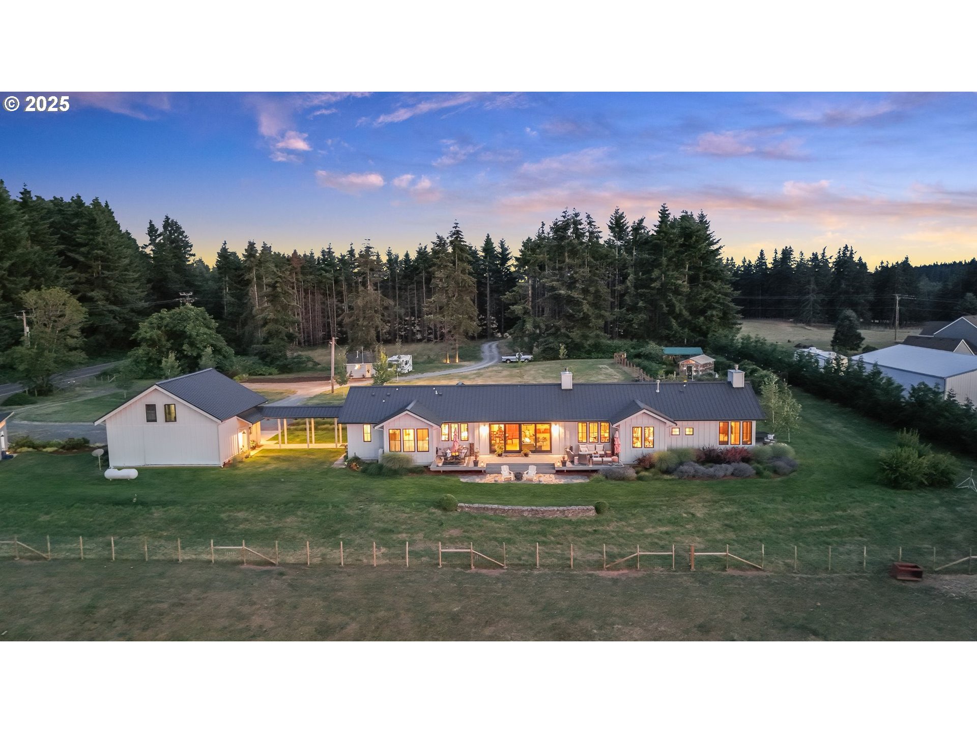 16985 South Spangler Road Beavercreek, OR 97004 - Photo 44 of 48