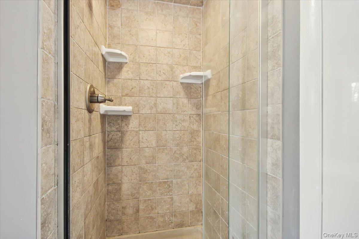 102 Old Post Road Marlboro, NY 12542 - Photo 26 of 46 a bathroom with a shower