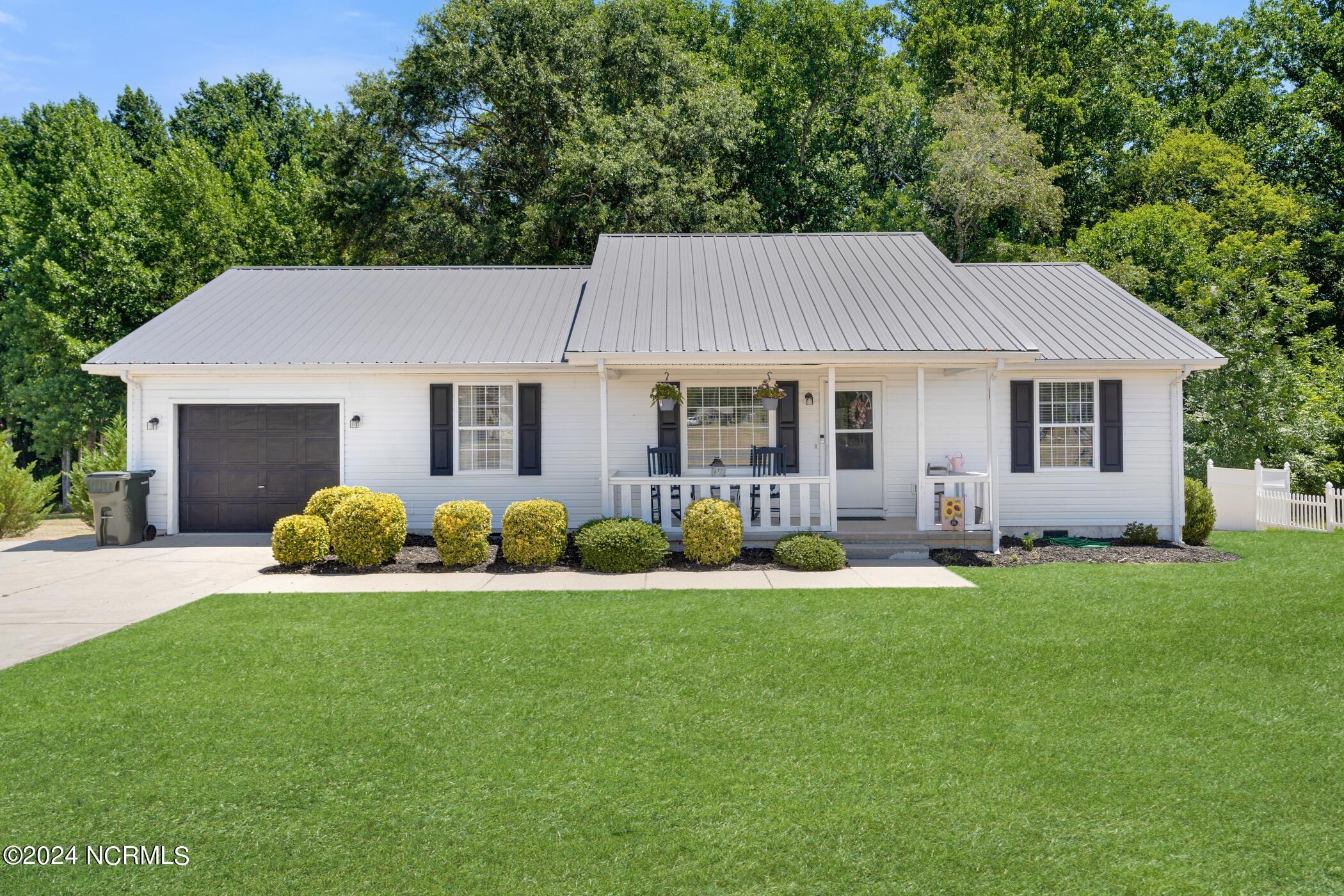 115 Ravenhill Drive Rockingham, NC 28379 - Photo 2 of 21 batch_DSC03920