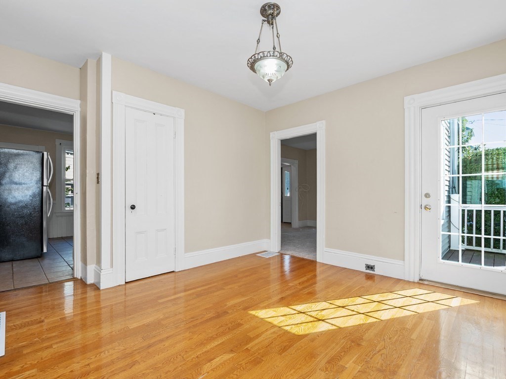 162 Myrtle Street, Unit 1 Waltham, MA 02453 - Photo 15 of 38