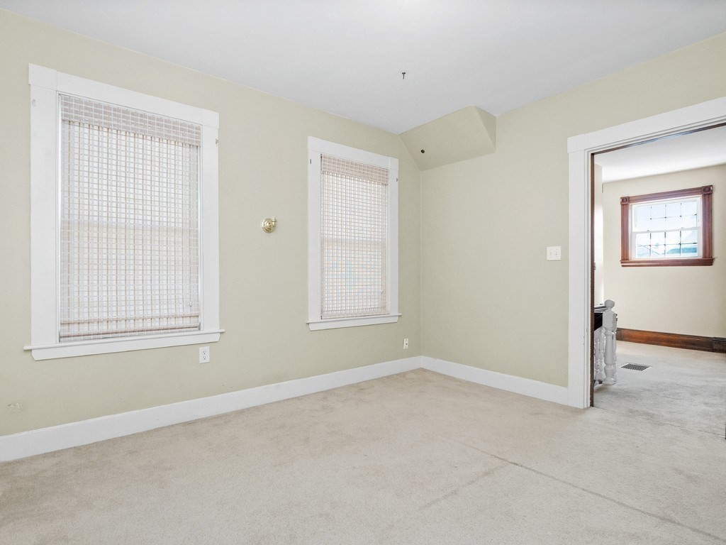 162 Myrtle Street, Unit 1 Waltham, MA 02453 - Photo 23 of 38