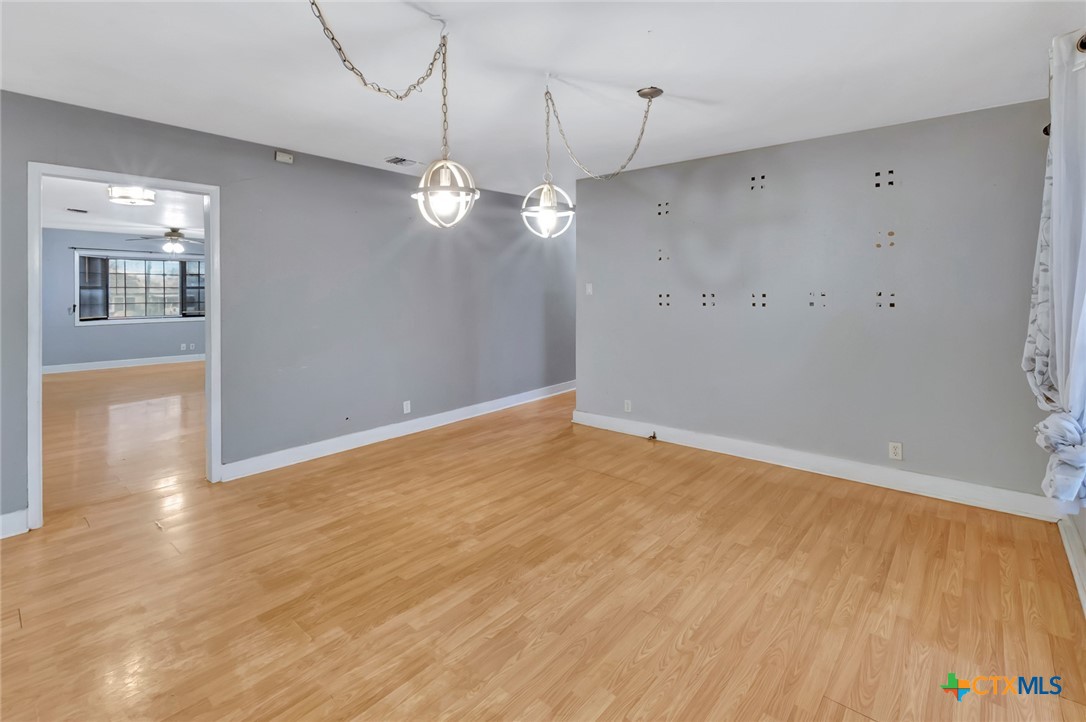 4002 Callis Street Victoria, TX 77901 - Photo 12 of 27