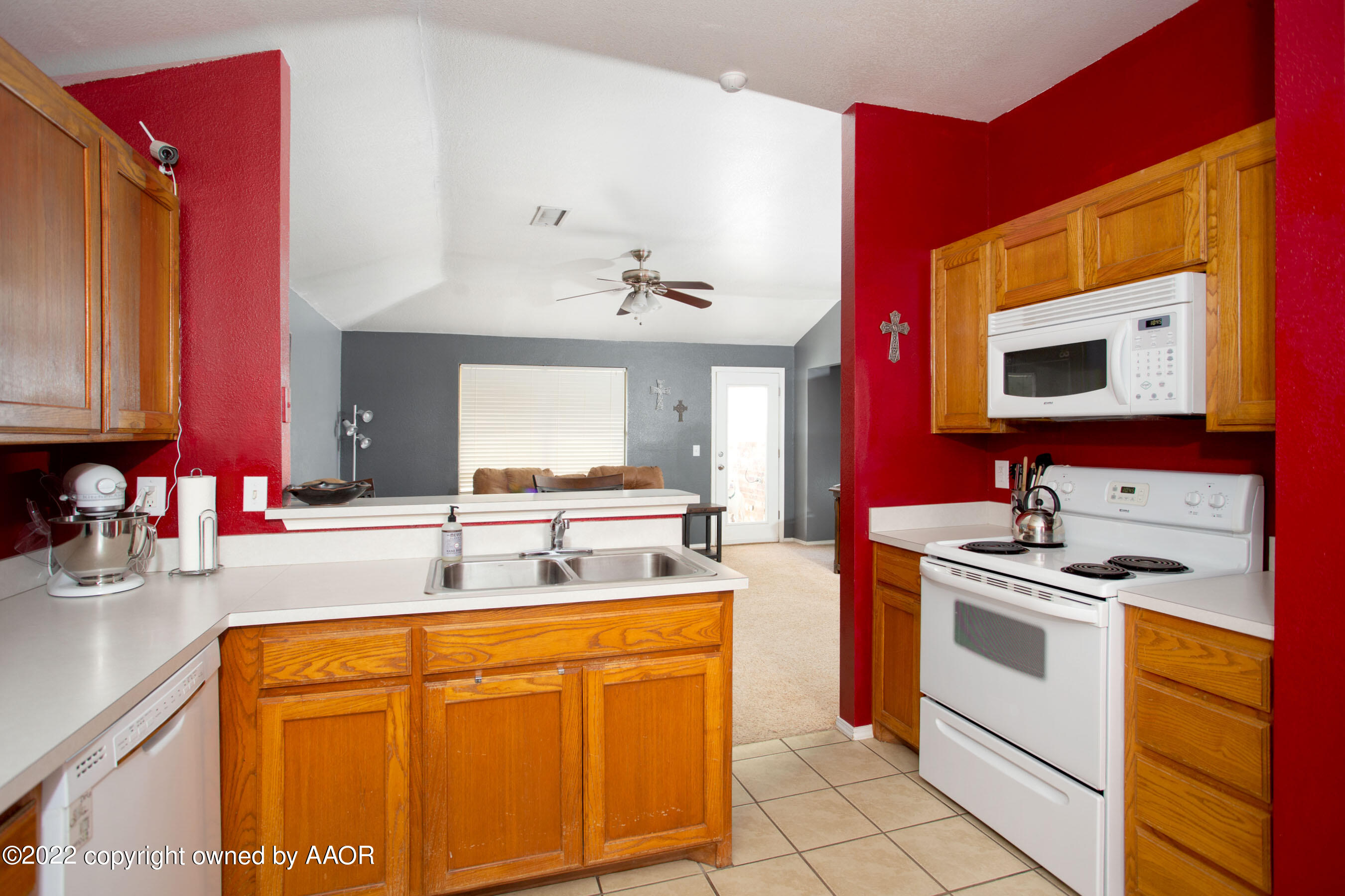 1121 Rushmore Drive Amarillo, TX 79110 - Photo 7 of 22 Kitchen Area