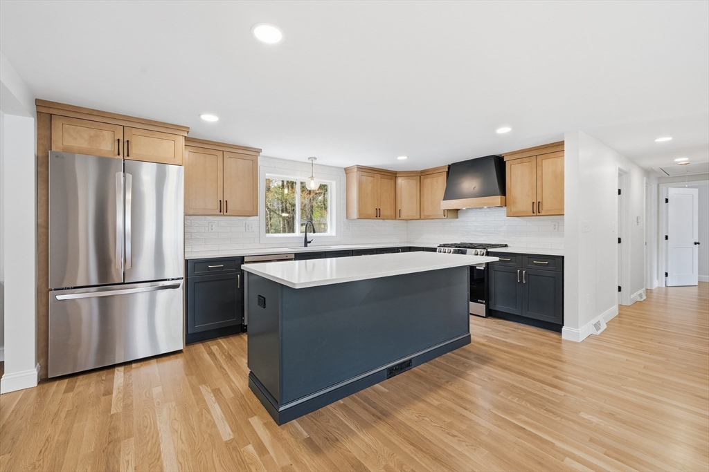 44 Wildbrook Road Billerica, MA 01821 - Photo 1 of 40