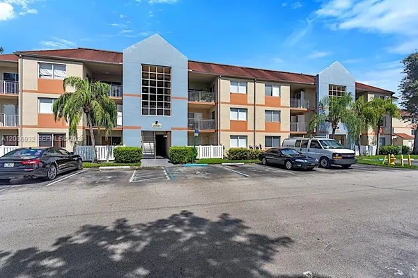 $195,000 | 18830 Northwest 57th Avenue, Unit 304, Hialeah, FL 33015