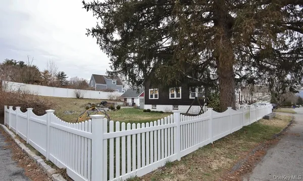 $549,222 | 8 Harper Avenue, Montrose, NY 10548