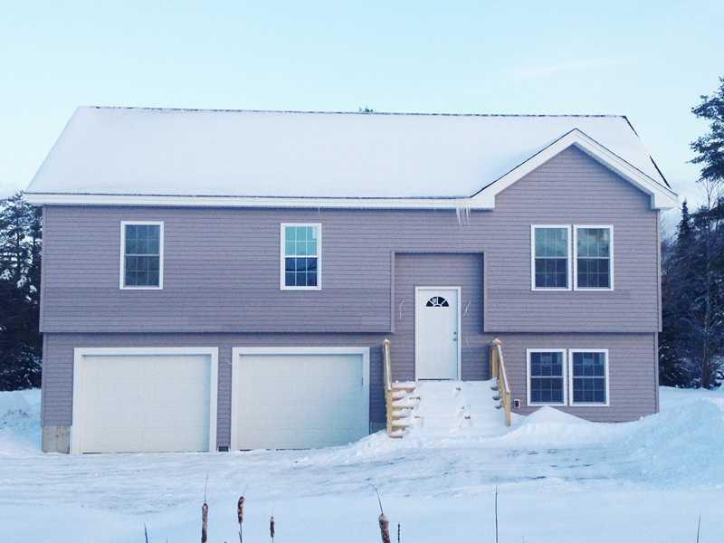 74 Wardtown Road Freeport, ME 04032 - Photo 1 of 19 Exterior Front.