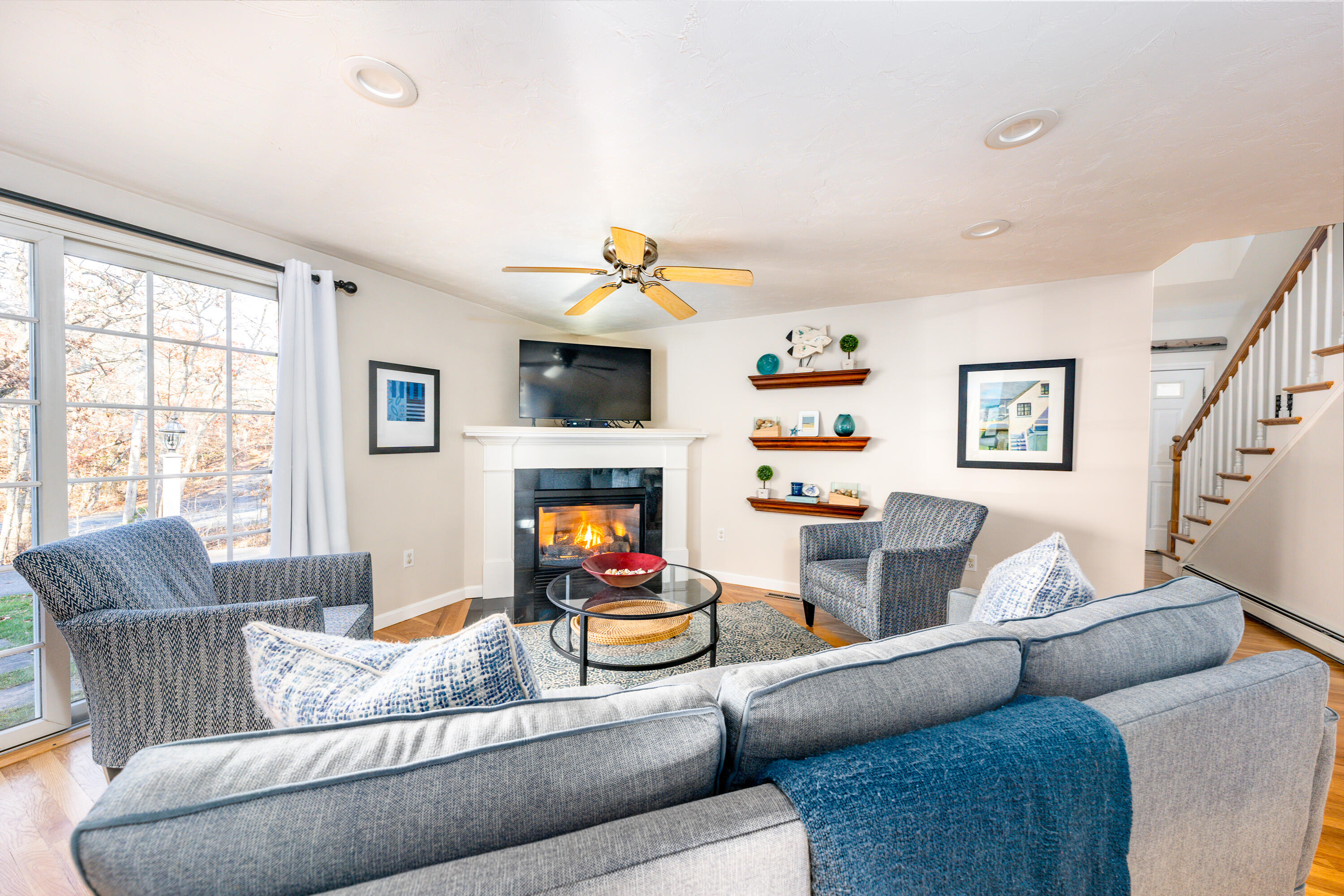 5 Dr Stanton Road Dennis, MA 02638 - Photo 23 of 43 xlivroom1