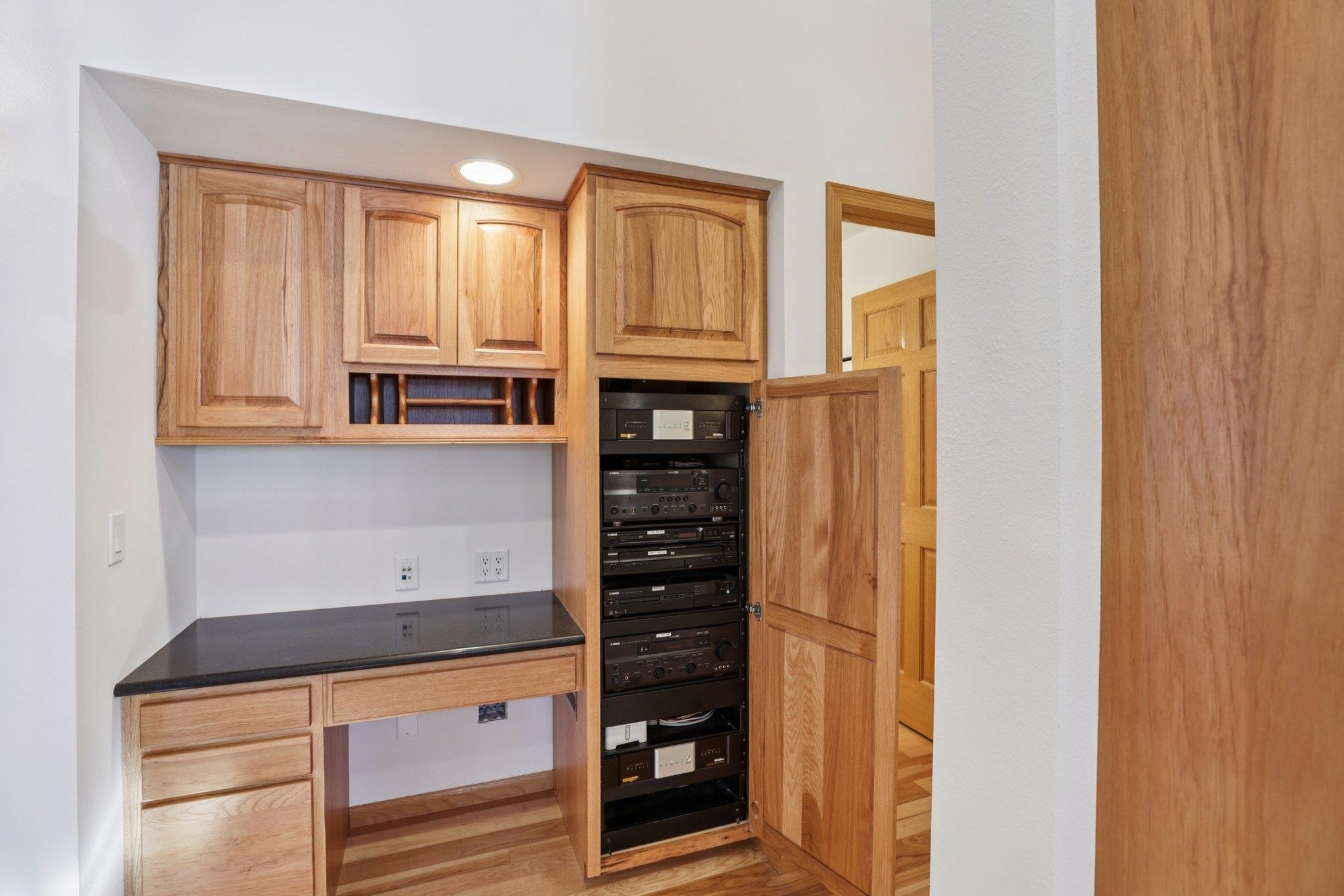 1140 South Gillette, Unit 5 Wisconsin Dells, WI 53965 - Photo 13 of 52