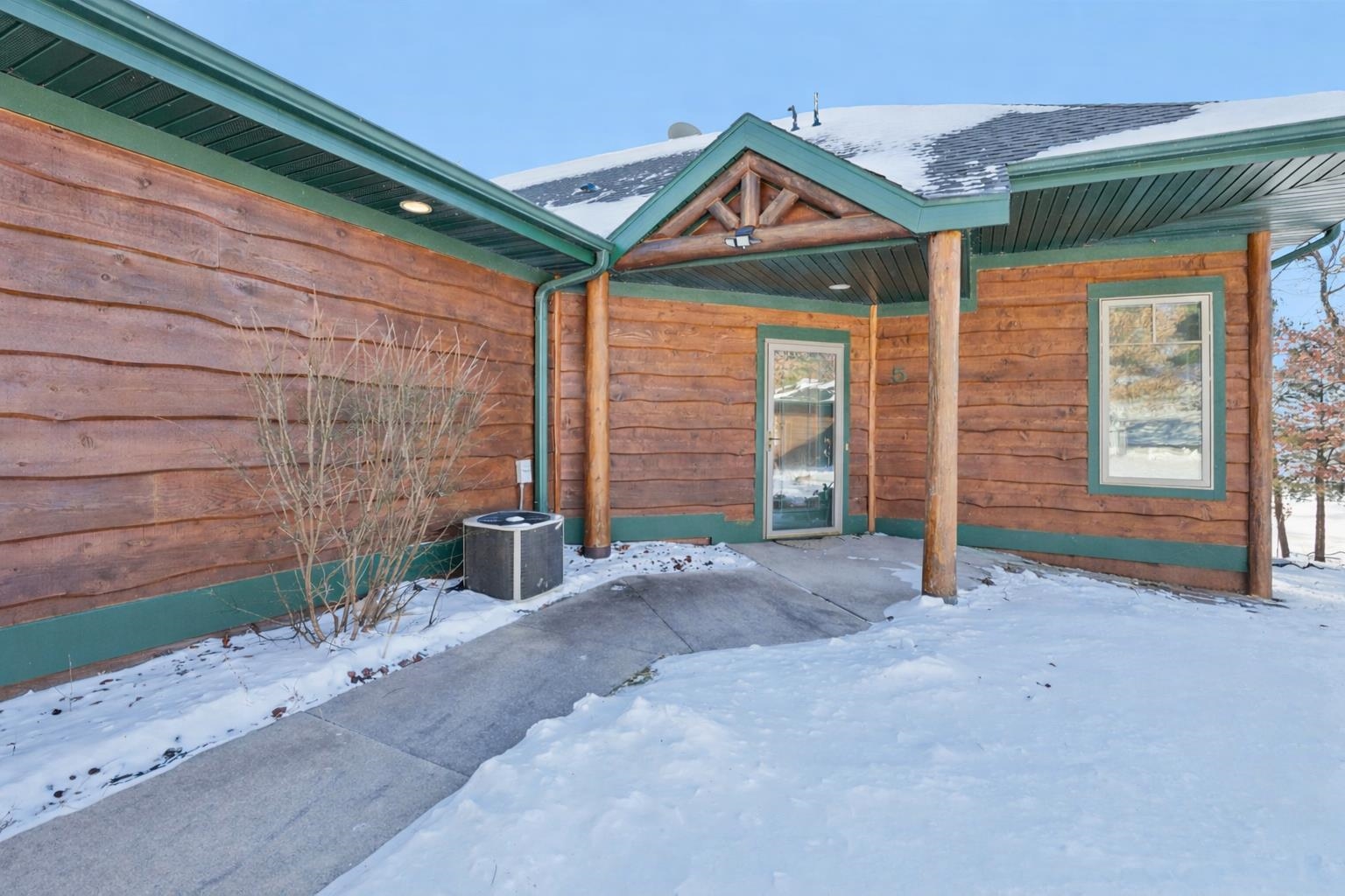 1140 South Gillette, Unit 5 Wisconsin Dells, WI 53965 - Photo 2 of 52