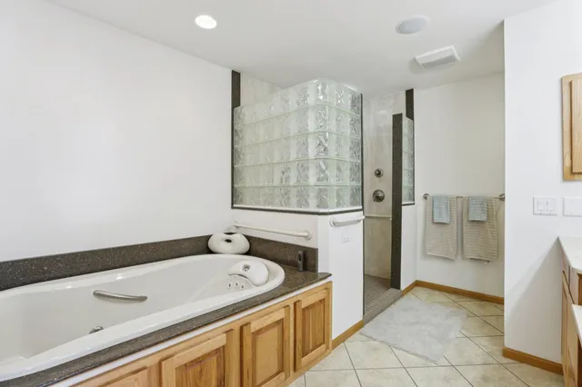 $700,000 | 1140 South Gillette, Unit 5, Wisconsin Dells, WI 53965