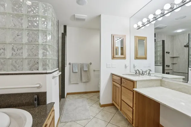 $700,000 | 1140 South Gillette, Unit 5, Wisconsin Dells, WI 53965