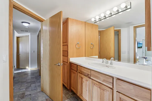 $700,000 | 1140 South Gillette, Unit 5, Wisconsin Dells, WI 53965