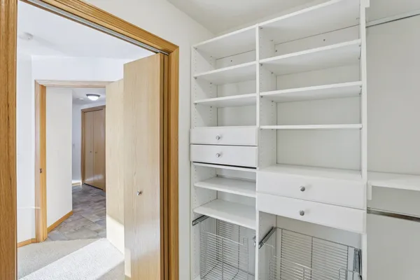 $700,000 | 1140 South Gillette, Unit 5, Wisconsin Dells, WI 53965