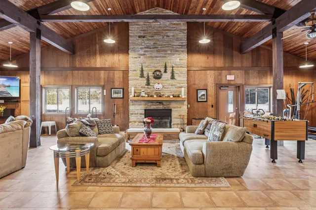 $700,000 | 1140 South Gillette, Unit 5, Wisconsin Dells, WI 53965