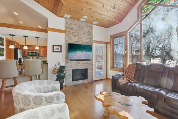 $700,000 | 1140 South Gillette, Unit 5, Wisconsin Dells, WI 53965