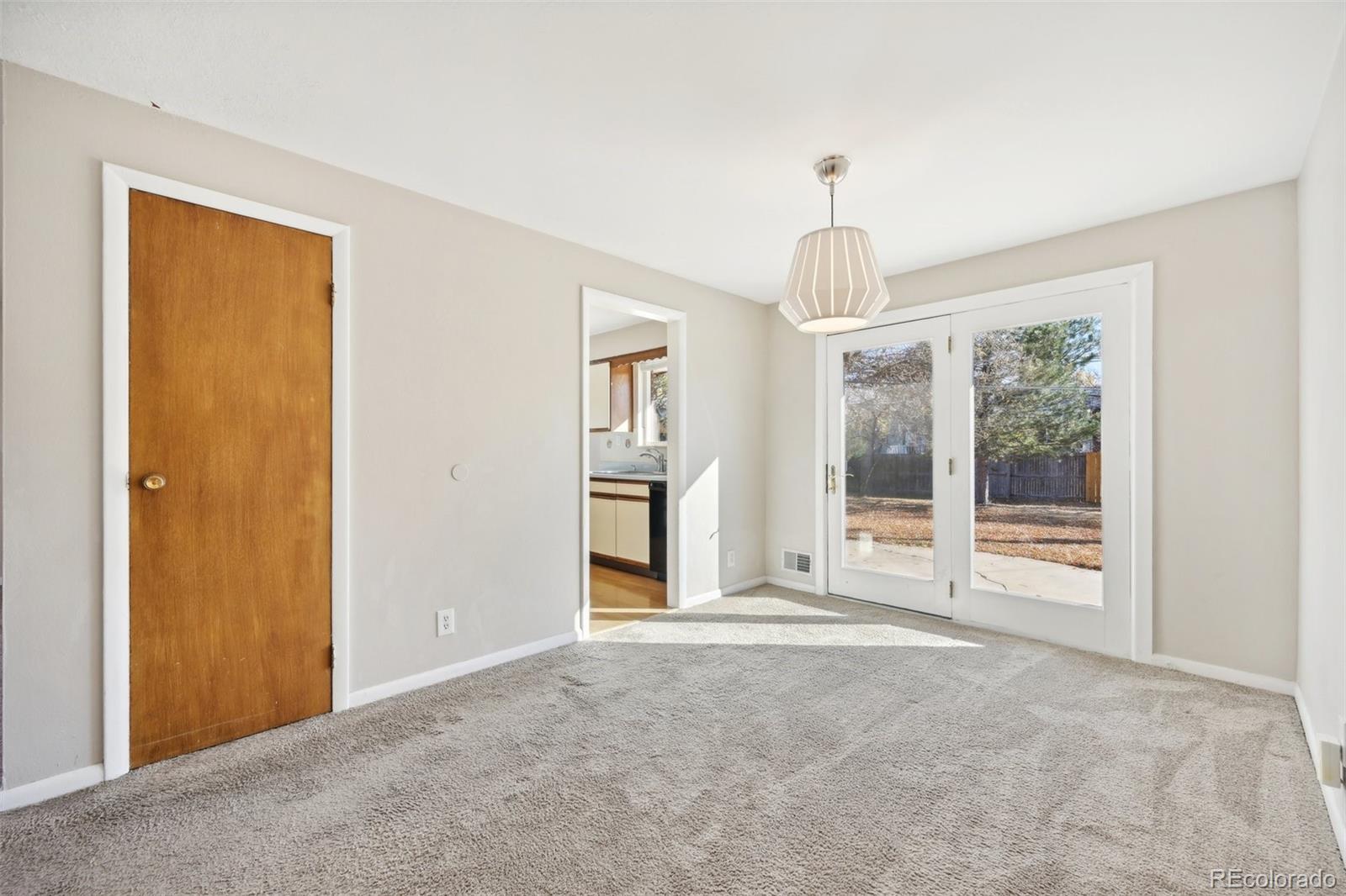 6620 South Downing Street Centennial, CO 80121 - Photo 11 of 39