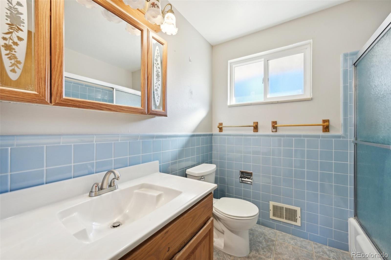 6620 South Downing Street Centennial, CO 80121 - Photo 12 of 39