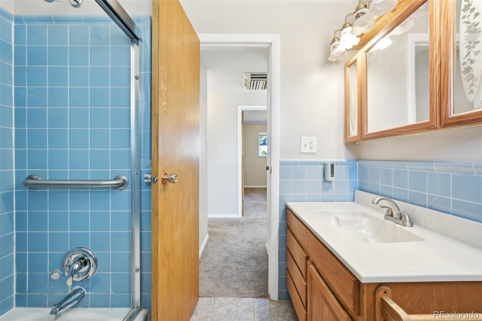 6620 South Downing Street Centennial, CO 80121 - Photo 13 of 39