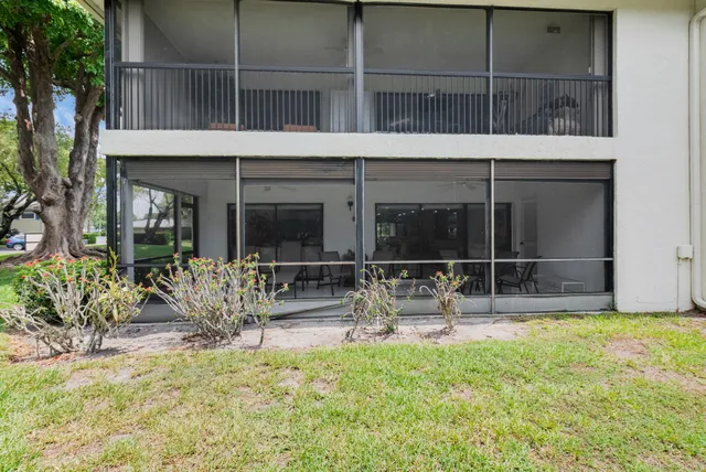 a house view with a outdoor space