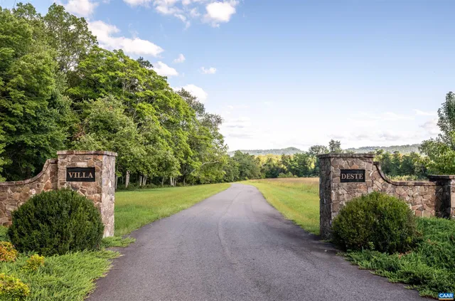 a view of an outdoor space and a yard
