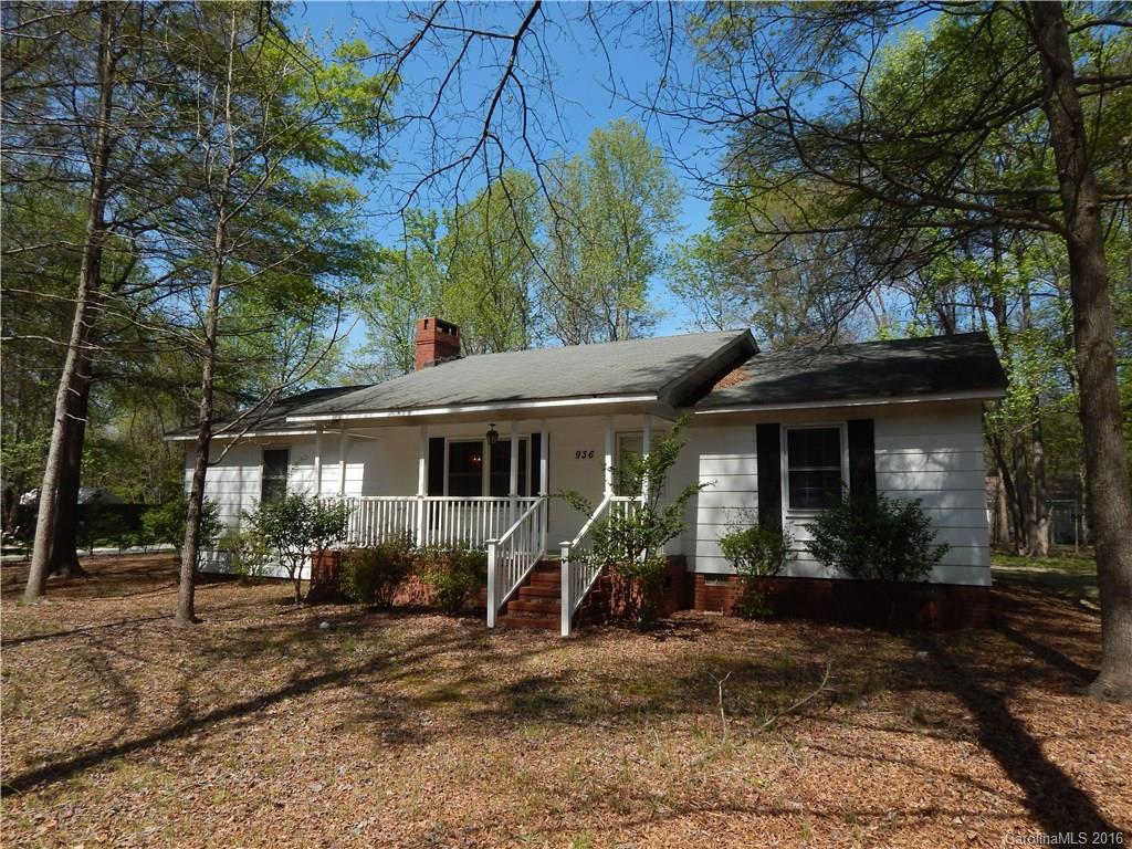 936 Helms Road Charlotte, NC 28214 - Photo 1 of 18 Gallery Image 1